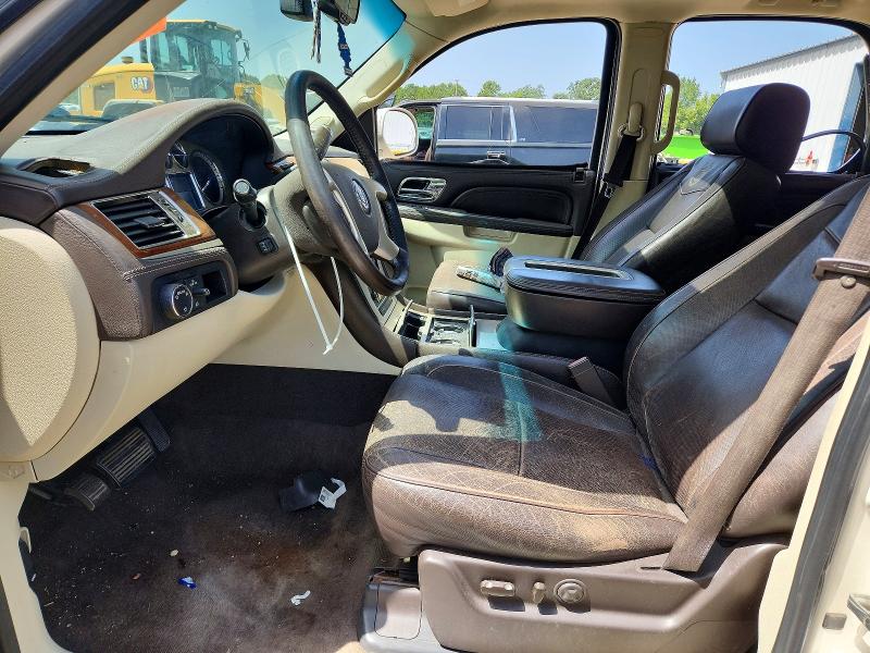 Photo 7 from auction – 2012 CADILLAC ESCALADE with VIN 1GYS4DEF2CR307231