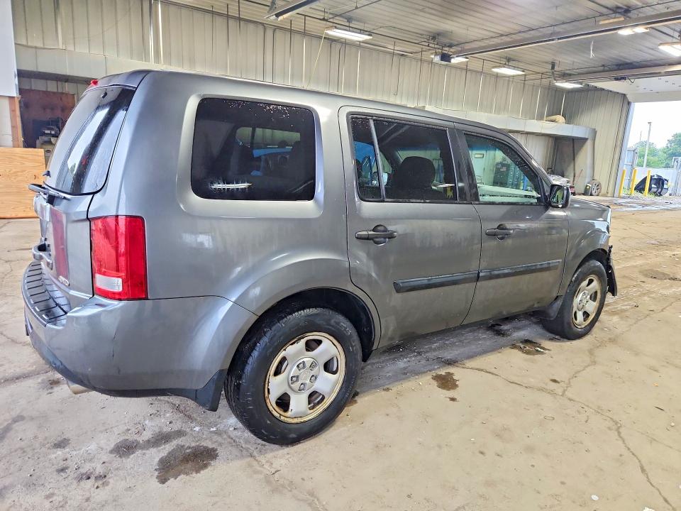 Photo 3 from auction – 2012 HONDA PILOT with VIN 5FNYF4H20CB002657