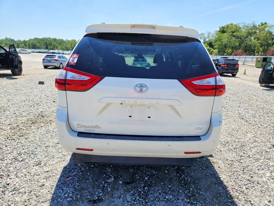 Photo 6 from auction – 2018 TOYOTA SIENNA with VIN 5TDYZ3DC5JS961139