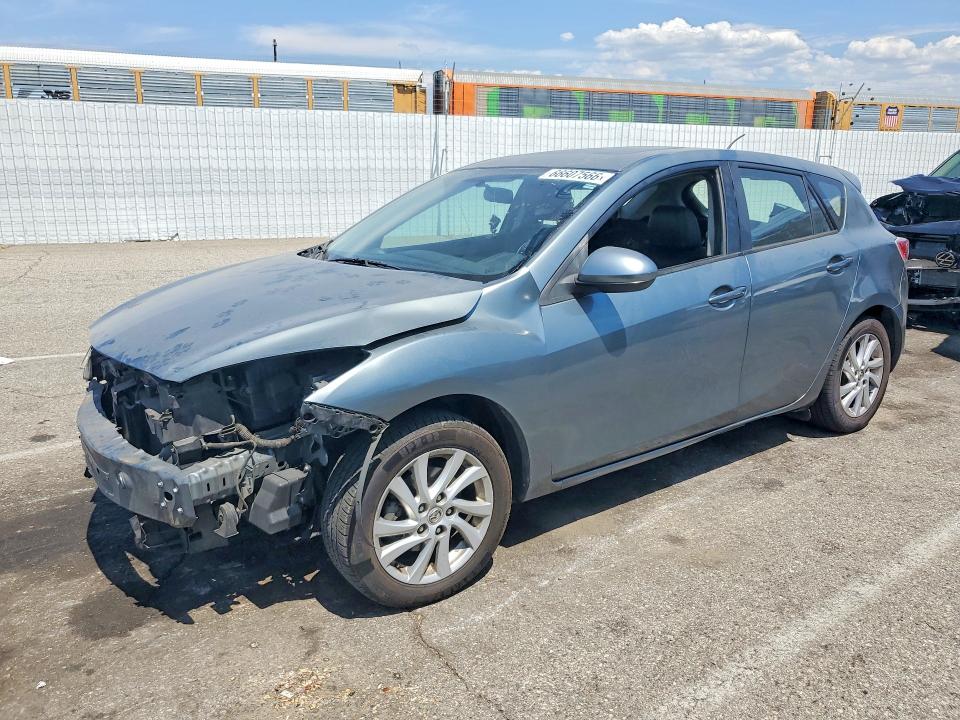 MAZDA 3 2012 with VIN JM1BL1M8XC1672118 - Photo from auction
