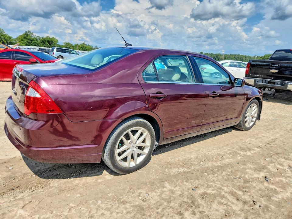 Photo 3 from auction – 2011 FORD FUSION with VIN 3FAHP0JA1BR267095