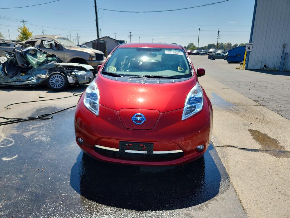 Photo 5 from auction – 2011 NISSAN LEAF with VIN JN1AZ0CP4BT002535