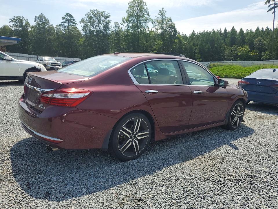 Photo 3 from auction – 2017 HONDA ACCORD with VIN 1HGCR3F98HA041400