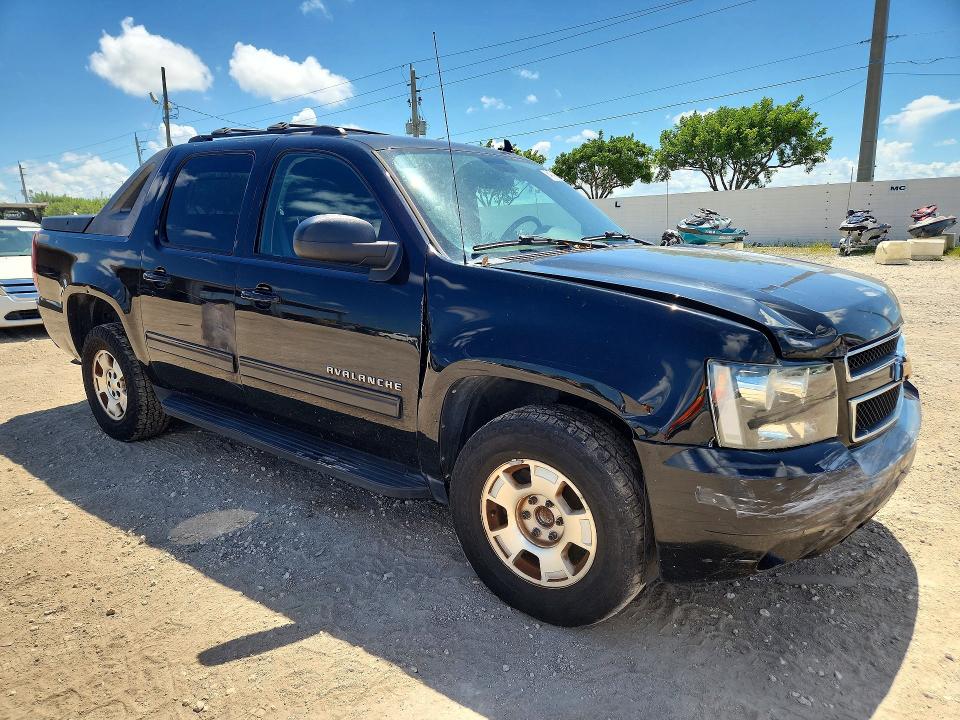 Photo 4 from auction – 2012 CHEVROLET AVALANCHE with VIN 3GNMCEE07CG148149