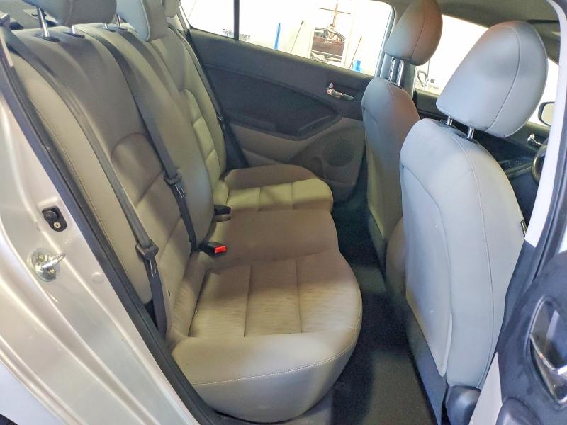 Photo 10 from auction – 2015 KIA FORTE with VIN KNAFK4A68F5422069