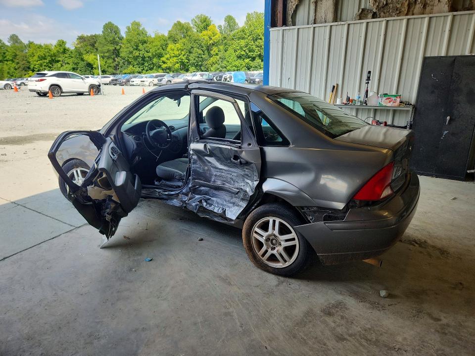 Photo 2 from auction – 2003 FORD FOCUS with VIN 1FAFP34313W326019