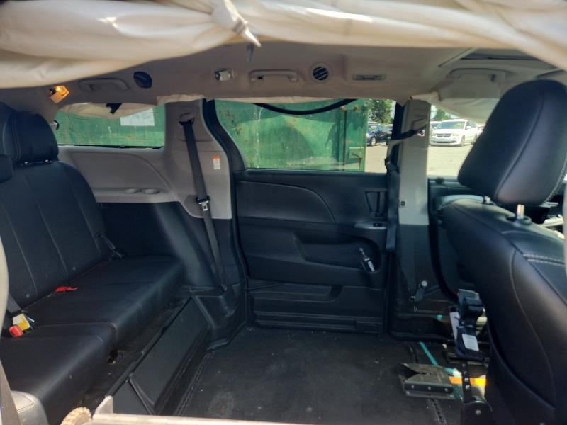 Photo 11 from auction – 2015 TOYOTA SIENNA with VIN 5TDXK3DC0FS676369