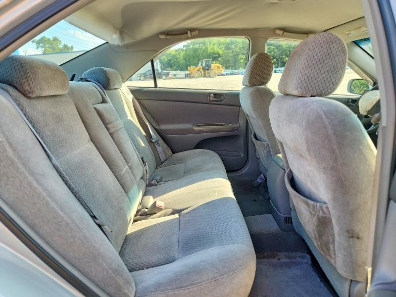Photo 10 from auction – 2004 TOYOTA CAMRY with VIN 4T1BE32K04U853907