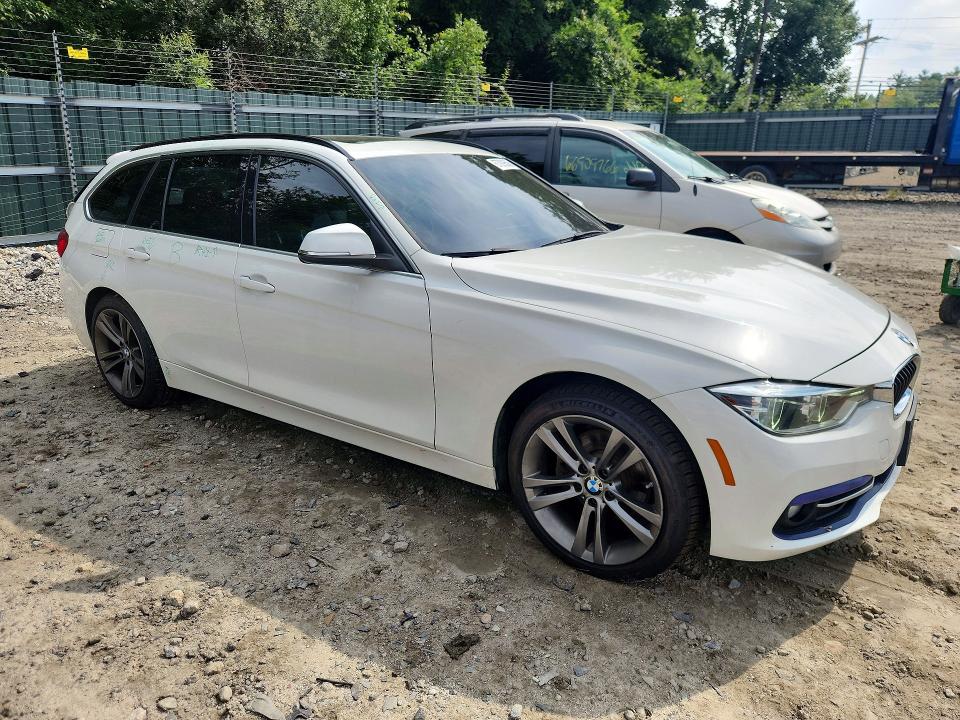Photo 4 from auction – 2018 BMW 330 with VIN WBA8K3C53JA024193