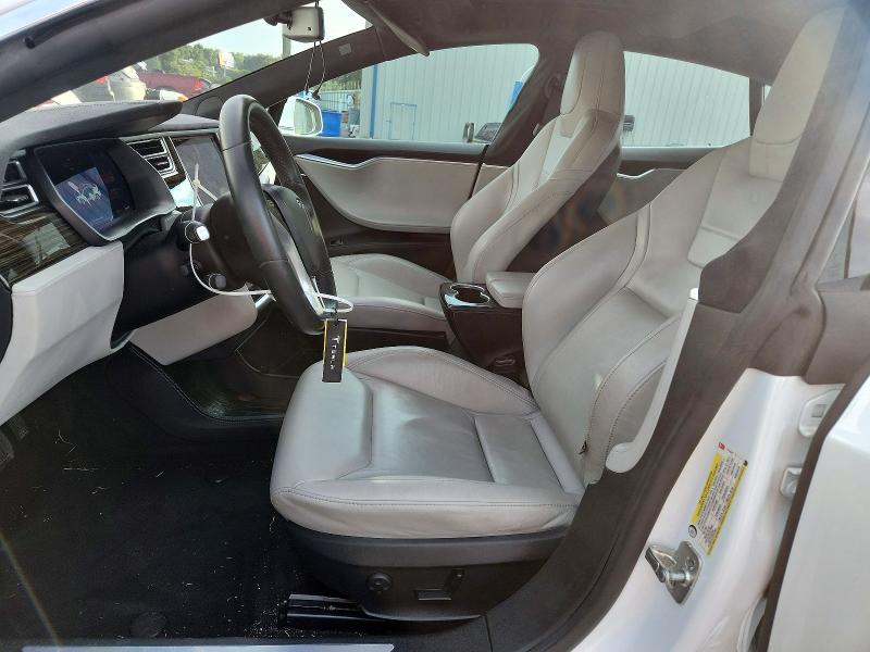 Photo 7 from auction – 2016 TESLA MODEL S with VIN 5YJSA1E28GF131209