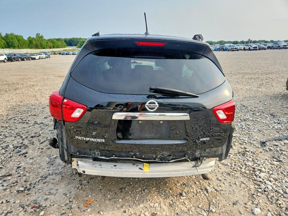 Photo 6 from auction – 2018 NISSAN PATHFINDER with VIN 5N1DR2MM7JC657972