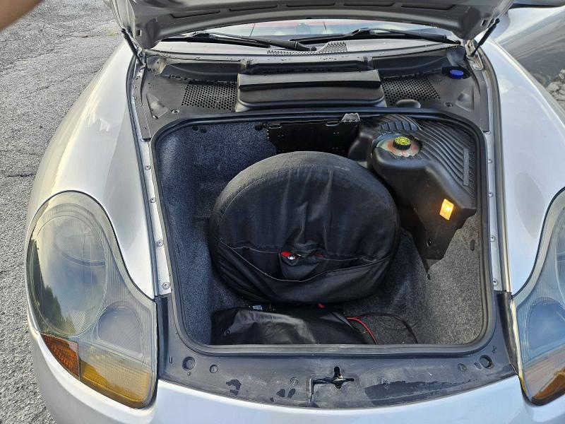 Photo 7 from auction – 1998 PORSCHE BOXSTER with VIN WP0CA2986WU623669
