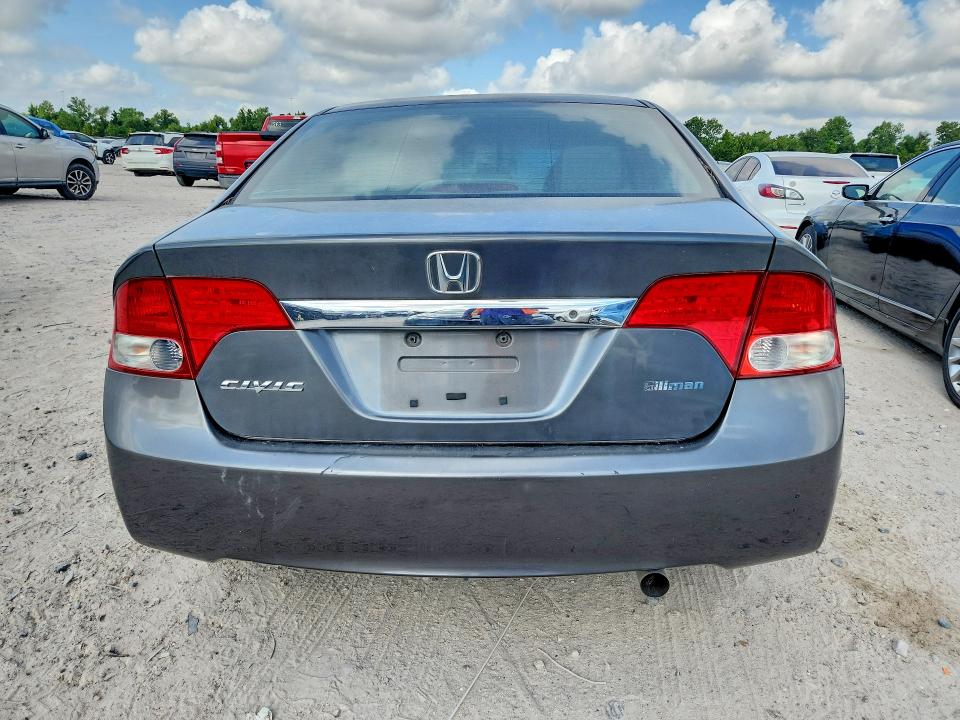 Photo 6 from auction – 2010 HONDA CIVIC with VIN 2HGFA1F52AH581838