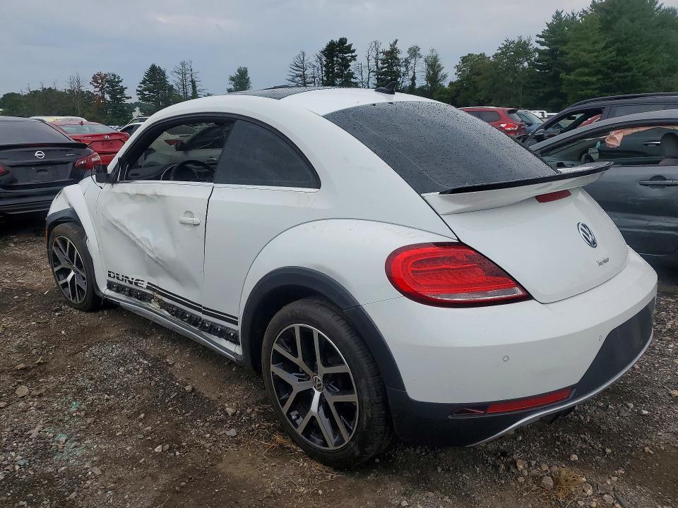 Photo 2 from auction – 2016 VOLKSWAGEN BEETLE with VIN 3VWS17AT2GM633238