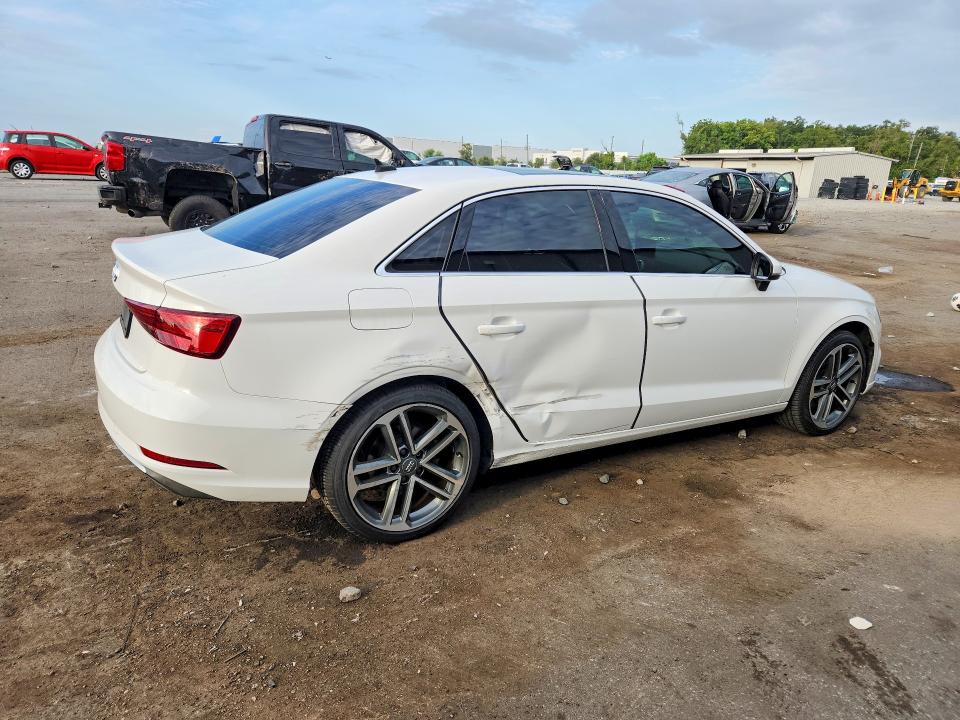 Photo 3 from auction – 2019 AUDI A3 with VIN WAUAUGFF9K1022537