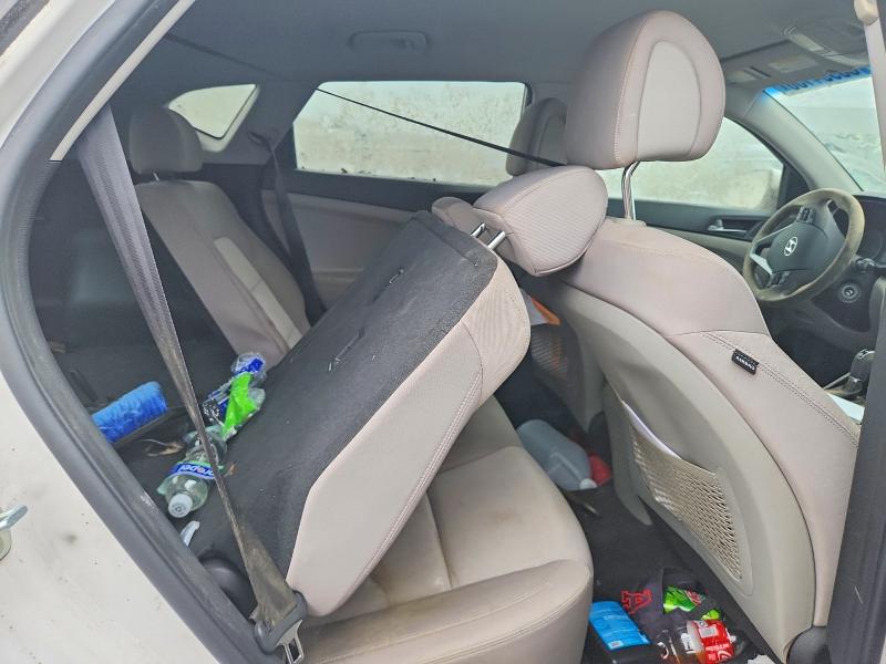 Photo 11 from auction – 2016 HYUNDAI TUCSON with VIN KM8J3CA41GU166914