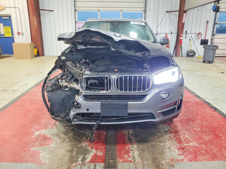 Снимка 5 от търг – 2015 BMW X5 с VIN 5UXKR0C58F0P09353