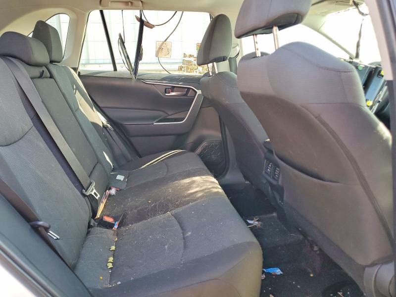 Photo 11 from auction – 2024 TOYOTA RAV4 with VIN 2T3W1RFV1RC283632
