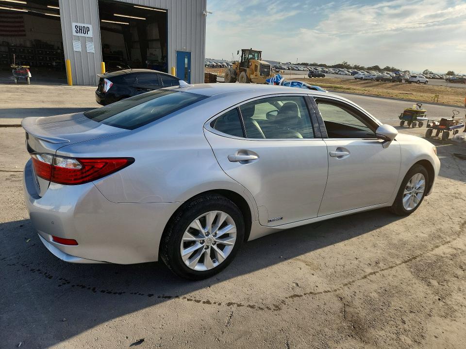 Фото 3 с аукциона – 2014 LEXUS ES с VIN JTHBW1GG9E2061311