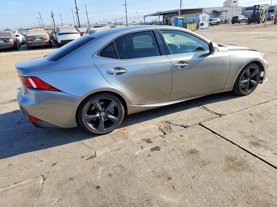 Photo 3 from auction – 2014 LEXUS IS with VIN JTHBE1D28E5004267