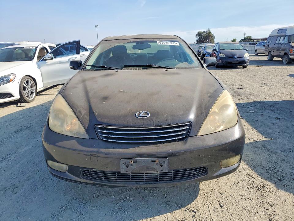 Photo 5 from auction – 2003 LEXUS ES with VIN JTHBF30G236006601