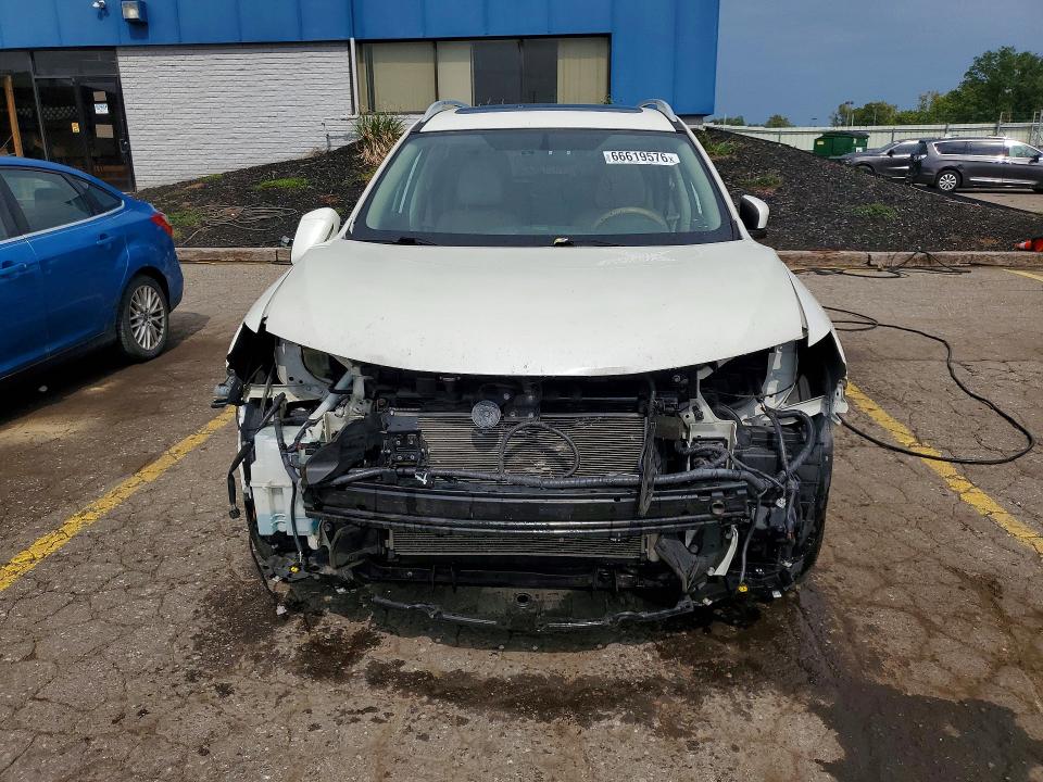 Photo 5 from auction – 2015 NISSAN ROGUE with VIN 5N1AT2MV8FC760595