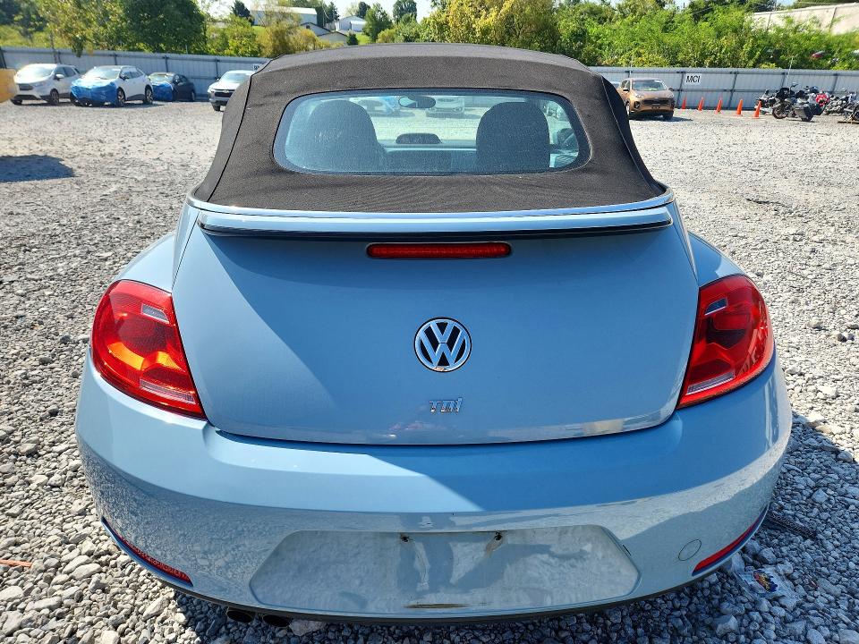 Photo 6 from auction – 2013 VOLKSWAGEN BEETLE with VIN 3VW5L7AT4DM816014