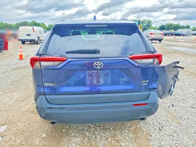 Photo 6 from auction – 2021 TOYOTA RAV4 with VIN 2T3P1RFV8MW229238