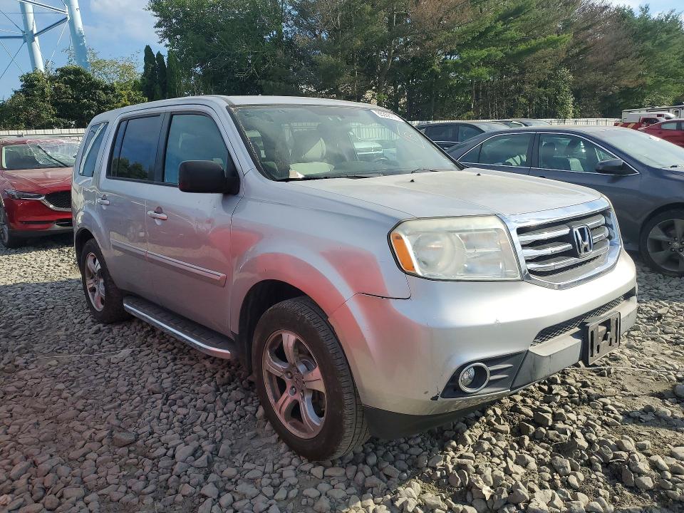 Photo 4 from auction – 2013 HONDA PILOT with VIN 5FNYF4H47DB067380