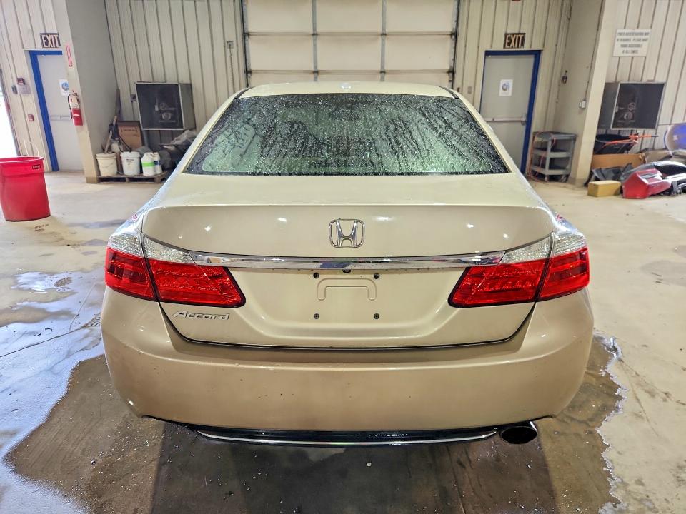 Photo 6 from auction – 2014 HONDA ACCORD with VIN 1HGCR2F88EA053382