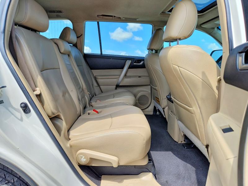 Photo 11 from auction – 2013 TOYOTA HIGHLANDER with VIN 5TDZK3EH0DS103648