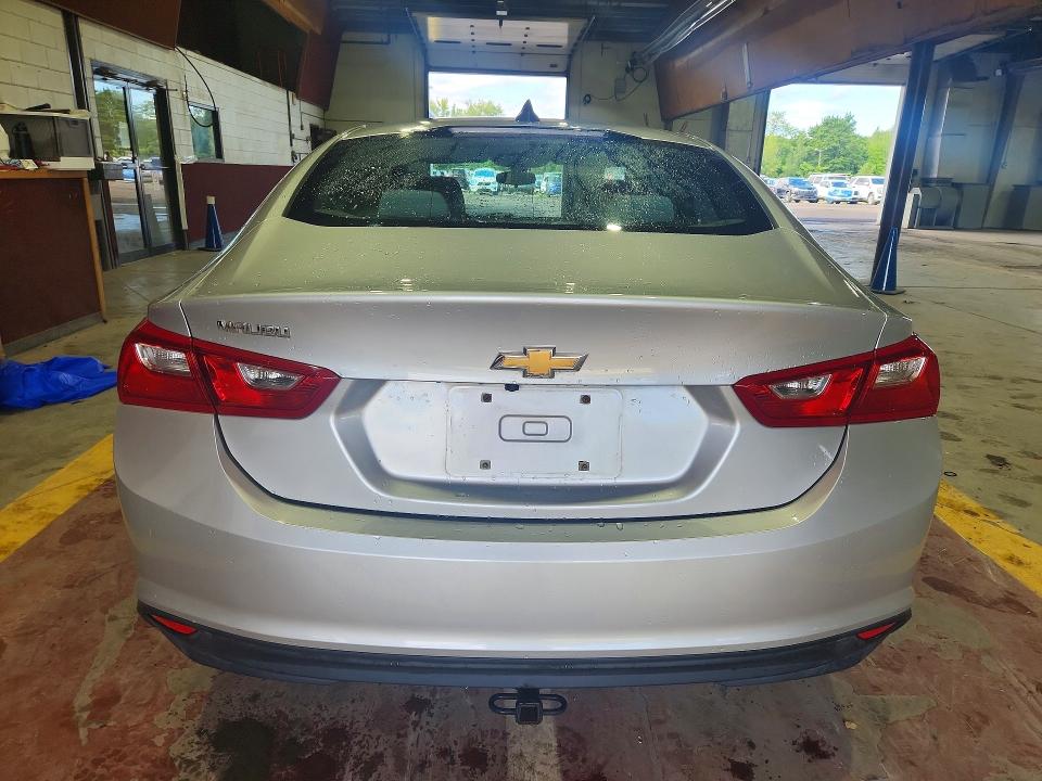 Photo 6 from auction – 2017 CHEVROLET MALIBU with VIN 1G1ZC5ST1HF173451