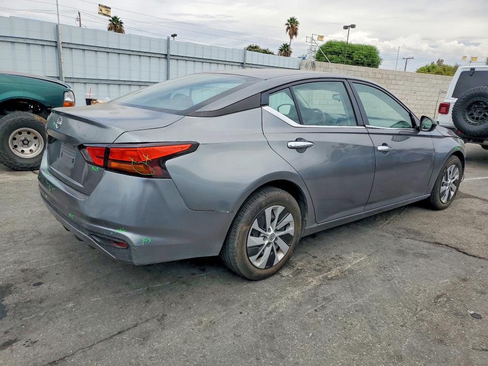 Photo 3 from auction – 2024 NISSAN ALTIMA with VIN 1N4BL4BV4RN371782