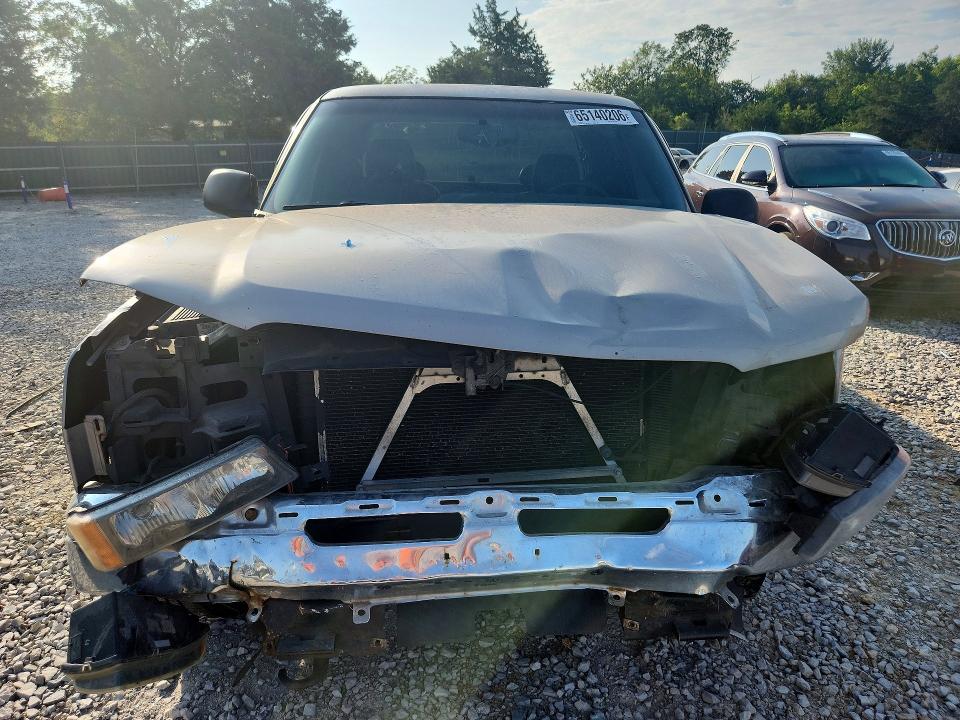 Photo 5 from auction – 2004 CHEVROLET SILVERADO with VIN 1GCEC19X14Z278054