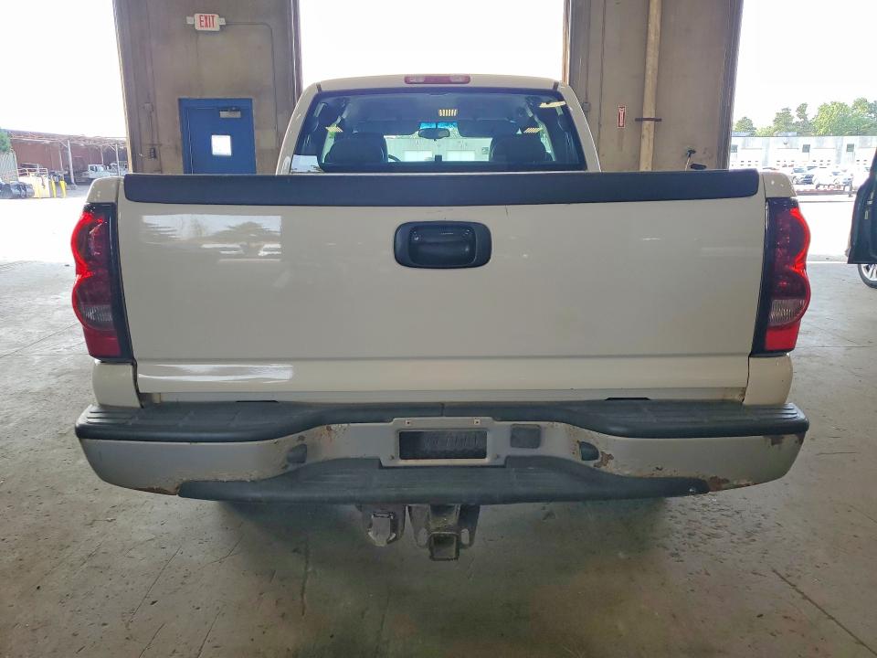 Photo 6 from auction – 2005 CHEVROLET SILVERADO with VIN 1GCEC19T35Z300070