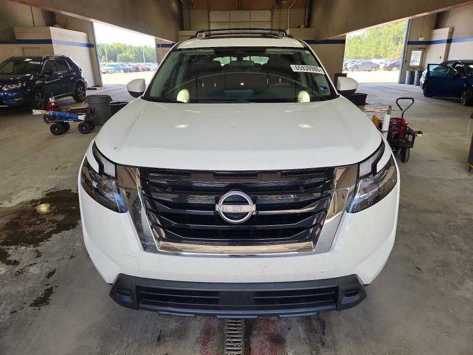 Снимка 5 от търг – 2022 NISSAN PATHFINDER с VIN 5N1DR3BB2NC201861