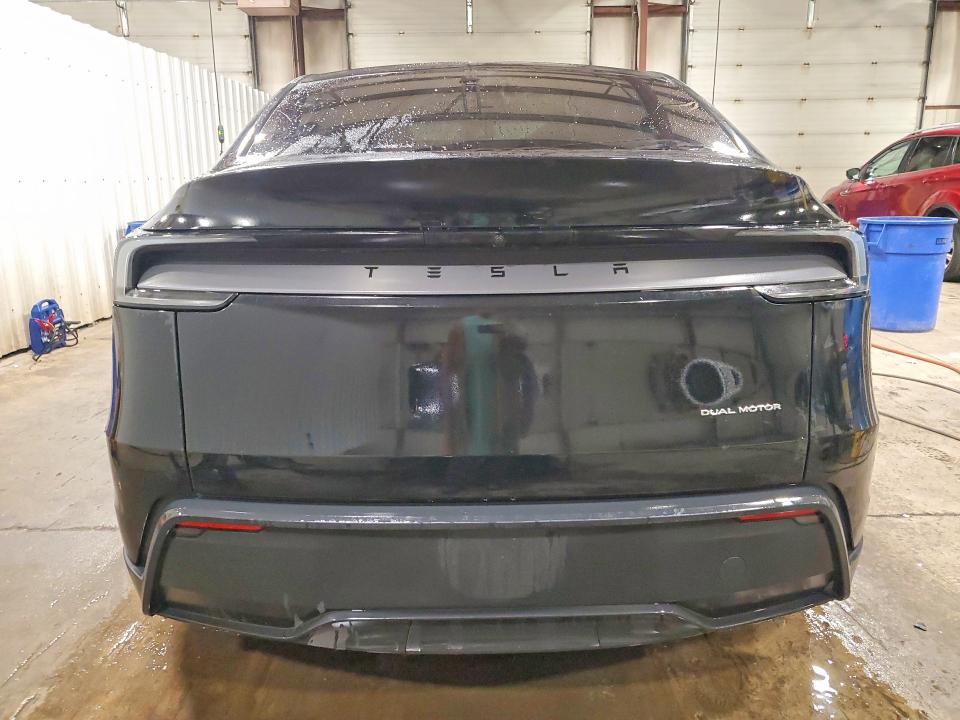 Foto 6 de la subasta – 2026 TESLA MODEL Y con VIN 7SAYGDEE0TF552584