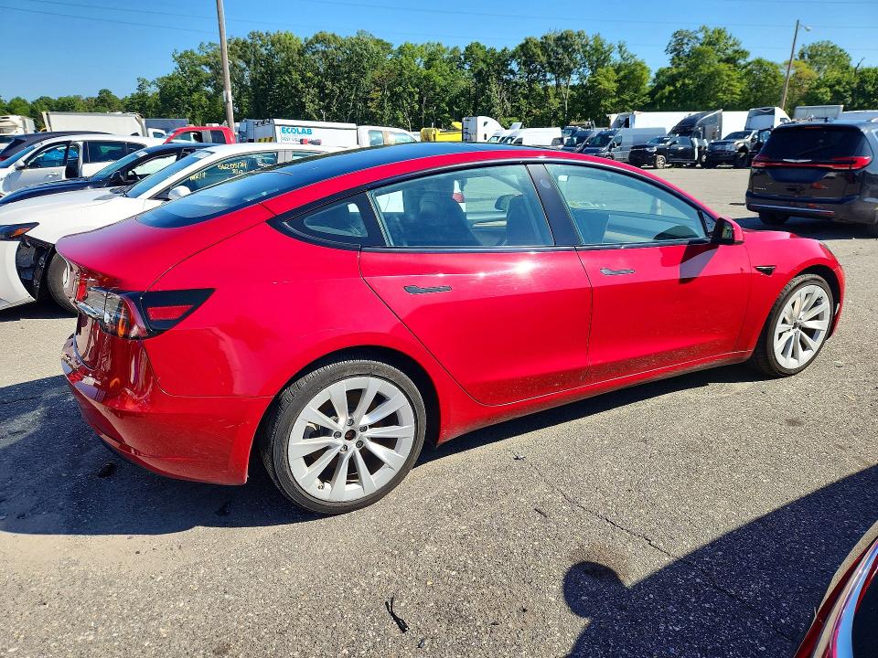 Photo 3 from auction – 2022 TESLA MODEL 3 with VIN 5YJ3E1EA4NF185359