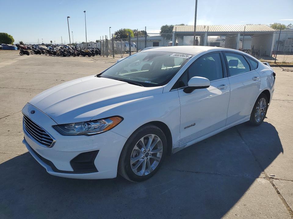 FORD FUSION 2019 with VIN 3FA6P0LU1KR284459 - Photo from auction