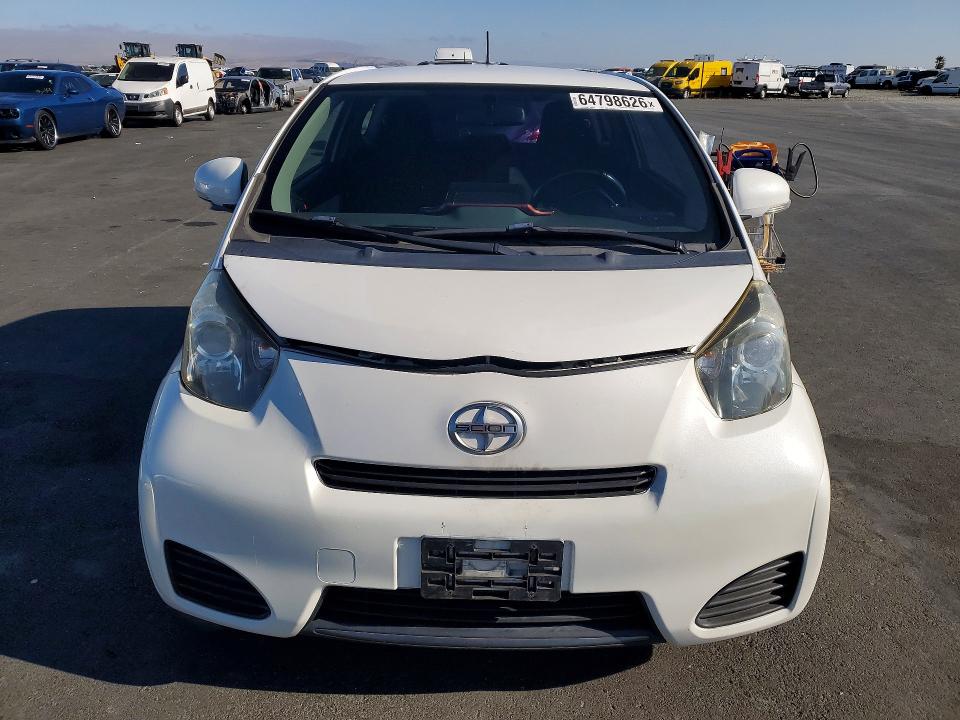 Photo 5 from auction – 2012 SCION IQ with VIN JTNJJXB01CJ013731
