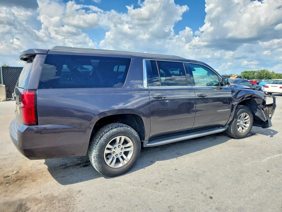 Photo 3 from auction – 2018 CHEVROLET SUBURBAN with VIN 1GNSCHKC7JR257229