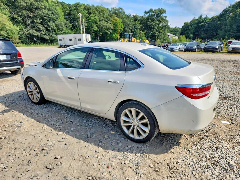 Photo 2 from auction – 2014 BUICK VERANO with VIN 1G4PP5SK5E4114528