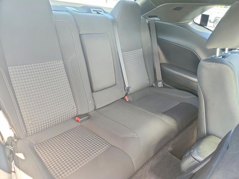 Photo 10 from auction – 2018 DODGE CHALLENGER with VIN 2C3CDZAG8JH246426