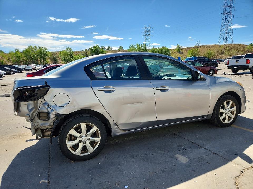Photo 3 from auction – 2010 MAZDA 3 with VIN JM1BL1SF5A1171247