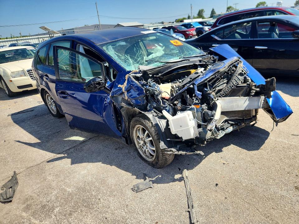 Photo 4 from auction – 2017 TOYOTA PRIUS V with VIN JTDZN3EUXHJ064784