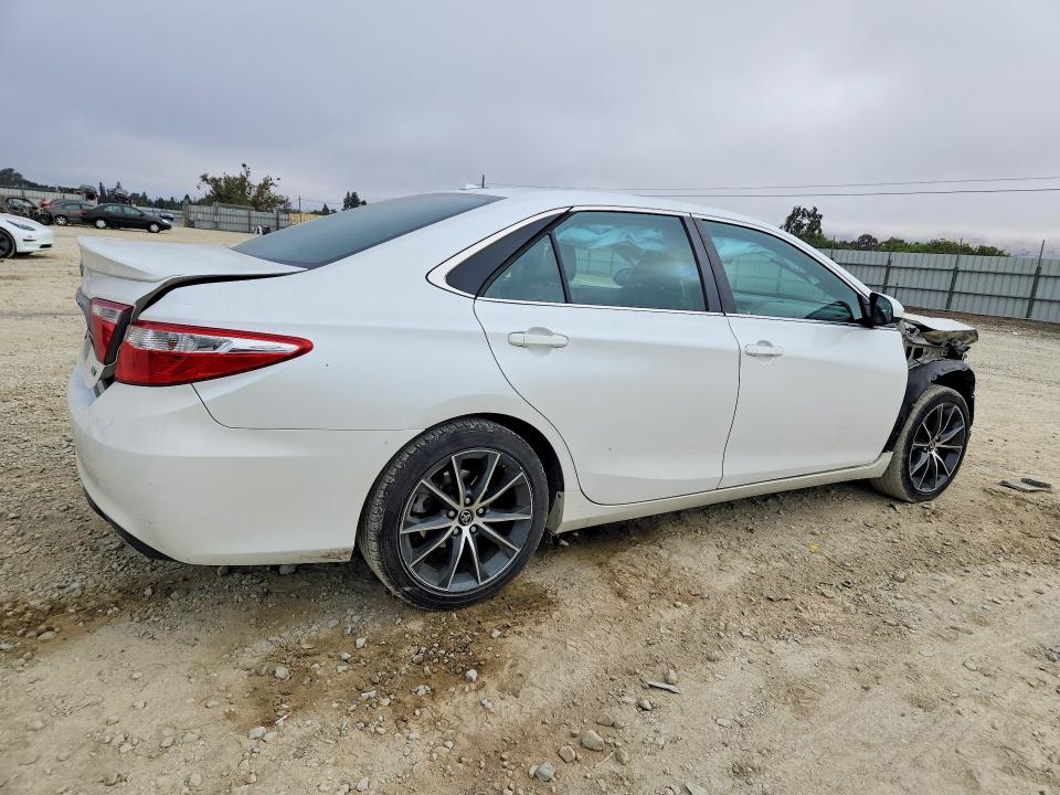 Photo 3 from auction – 2016 TOYOTA CAMRY with VIN 4T1BF1FK8GU587021