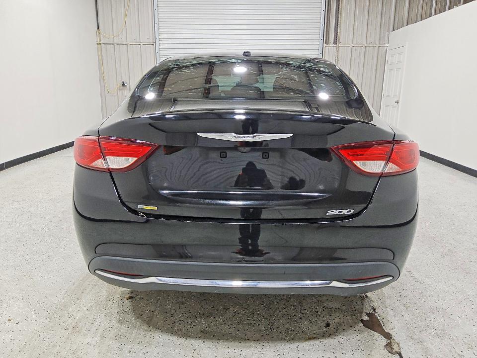 Photo 6 from auction – 2016 CHRYSLER 200 with VIN 1C3CCCAB8GN152681