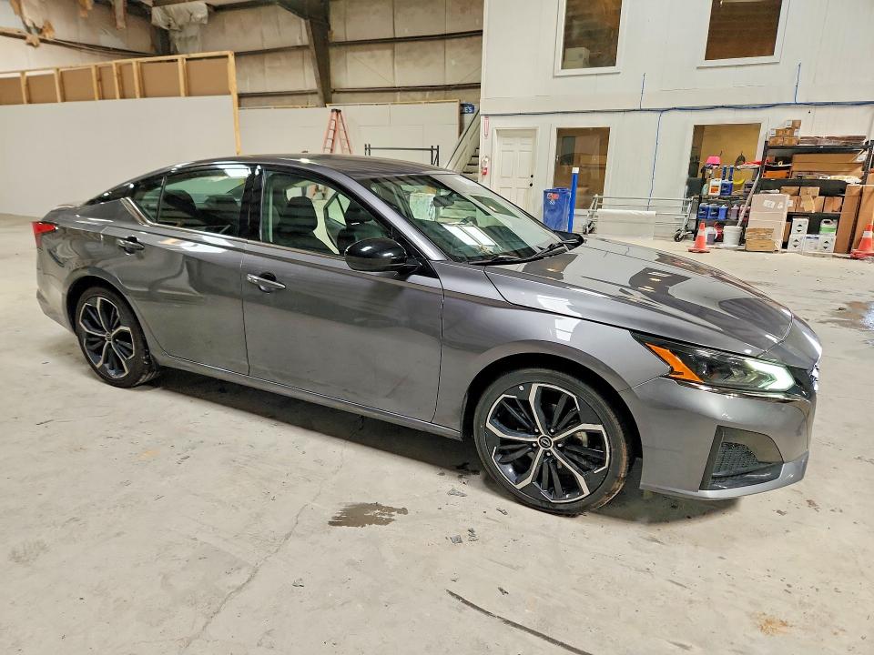 Photo 4 from auction – 2024 NISSAN ALTIMA with VIN 1N4BL4CV0RN385631