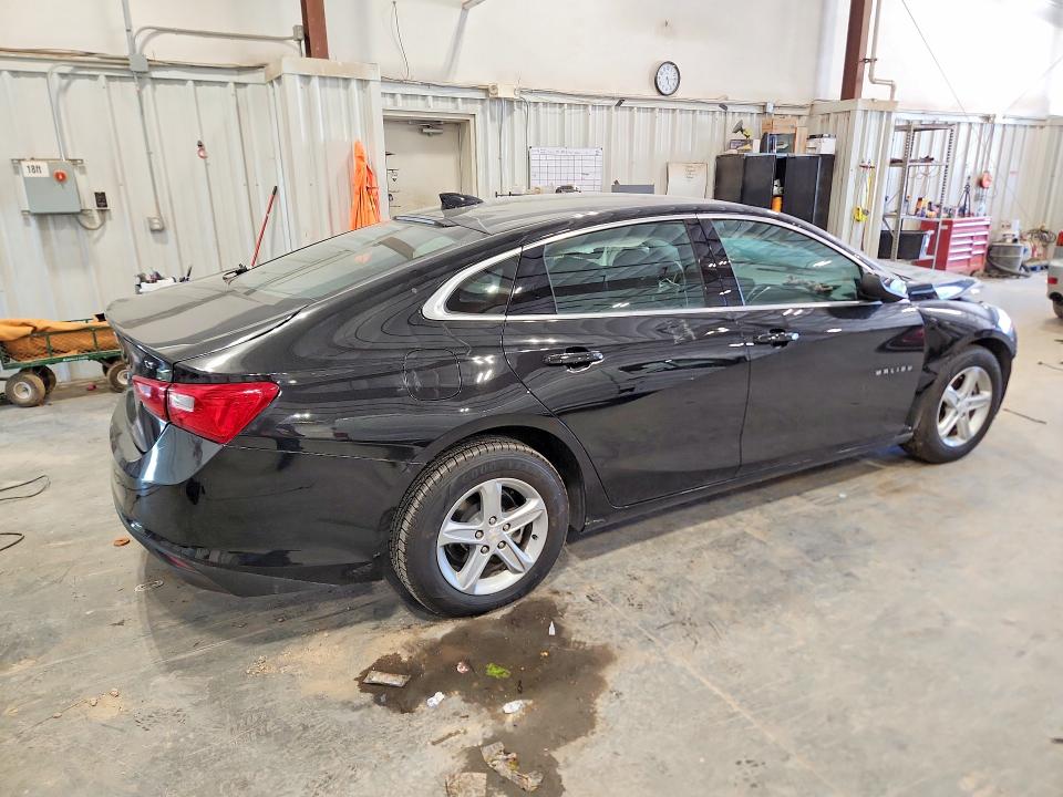 Photo 3 from auction – 2023 CHEVROLET MALIBU with VIN 1G1ZD5ST7PF247550