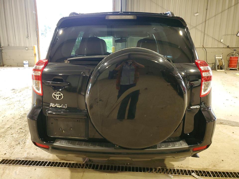 Photo 6 from auction – 2012 TOYOTA RAV4 with VIN 2T3DF4DV8CW245982